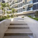 Apartman Modern With Balcony And Pool Ii By Homing Lisboa