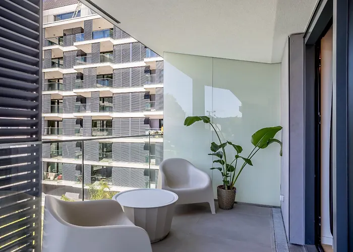Modern With Balcony And Pool Ii By Homing Apartment