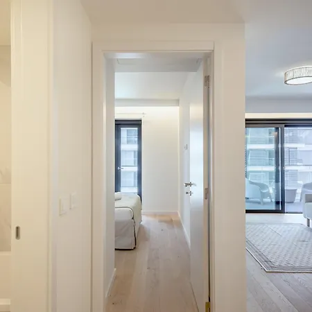 Apartmán Modern With Balcony And Pool Ii By Homing