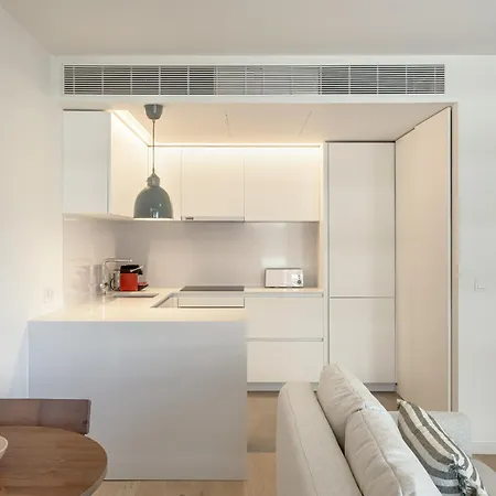 Modern With Balcony And Pool Ii By Homing Apartmán
