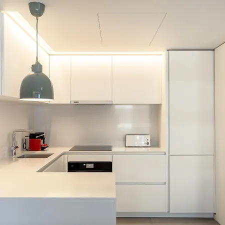 Apartmán Modern With Balcony And Pool Ii By Homing *
