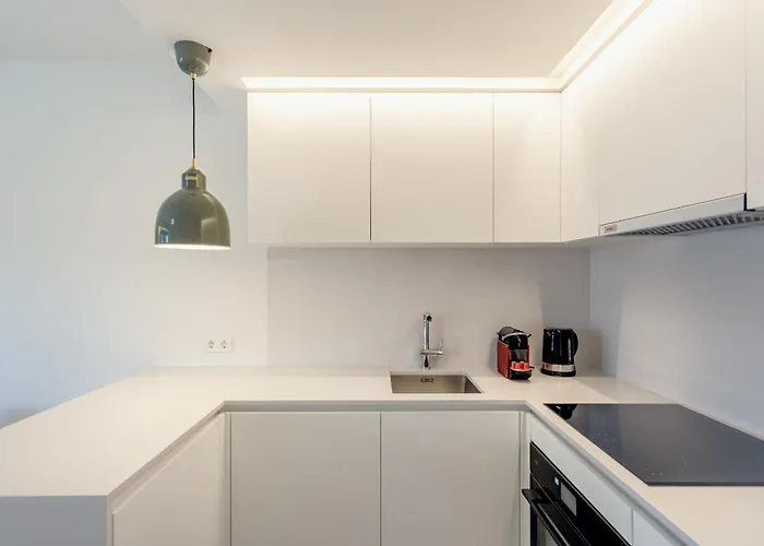 Modern With Balcony And Pool Ii By Homing Lägenhet Lisboa