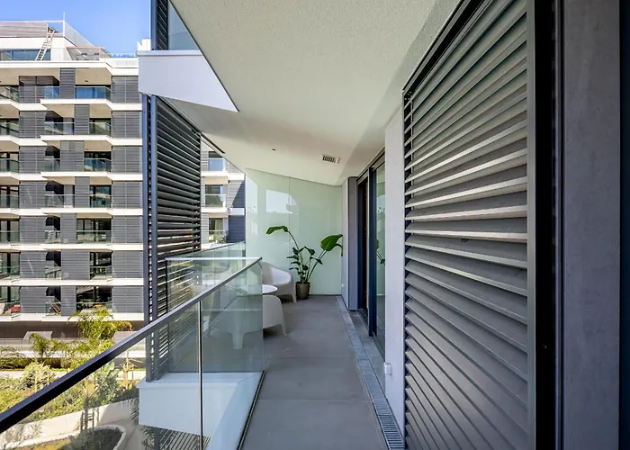 Lägenhet Modern With Balcony And Pool Ii By Homing *
