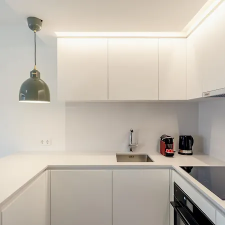 Modern With Balcony And Pool Ii By Homing Appartamento Lisbona